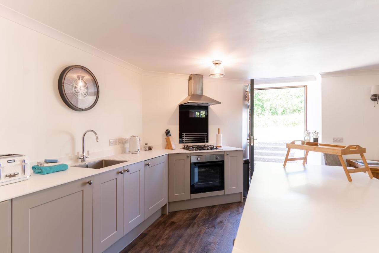 Holyland House - Greenacres Estates Lamphey المظهر الخارجي الصورة