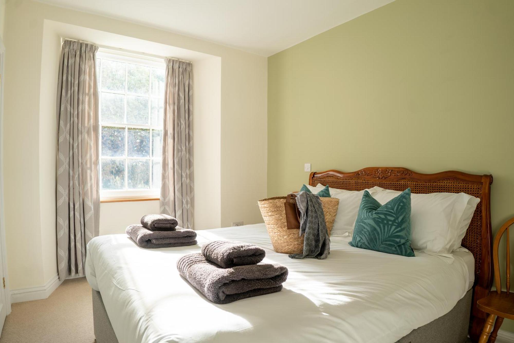 Holyland House - Greenacres Estates Lamphey المظهر الخارجي الصورة