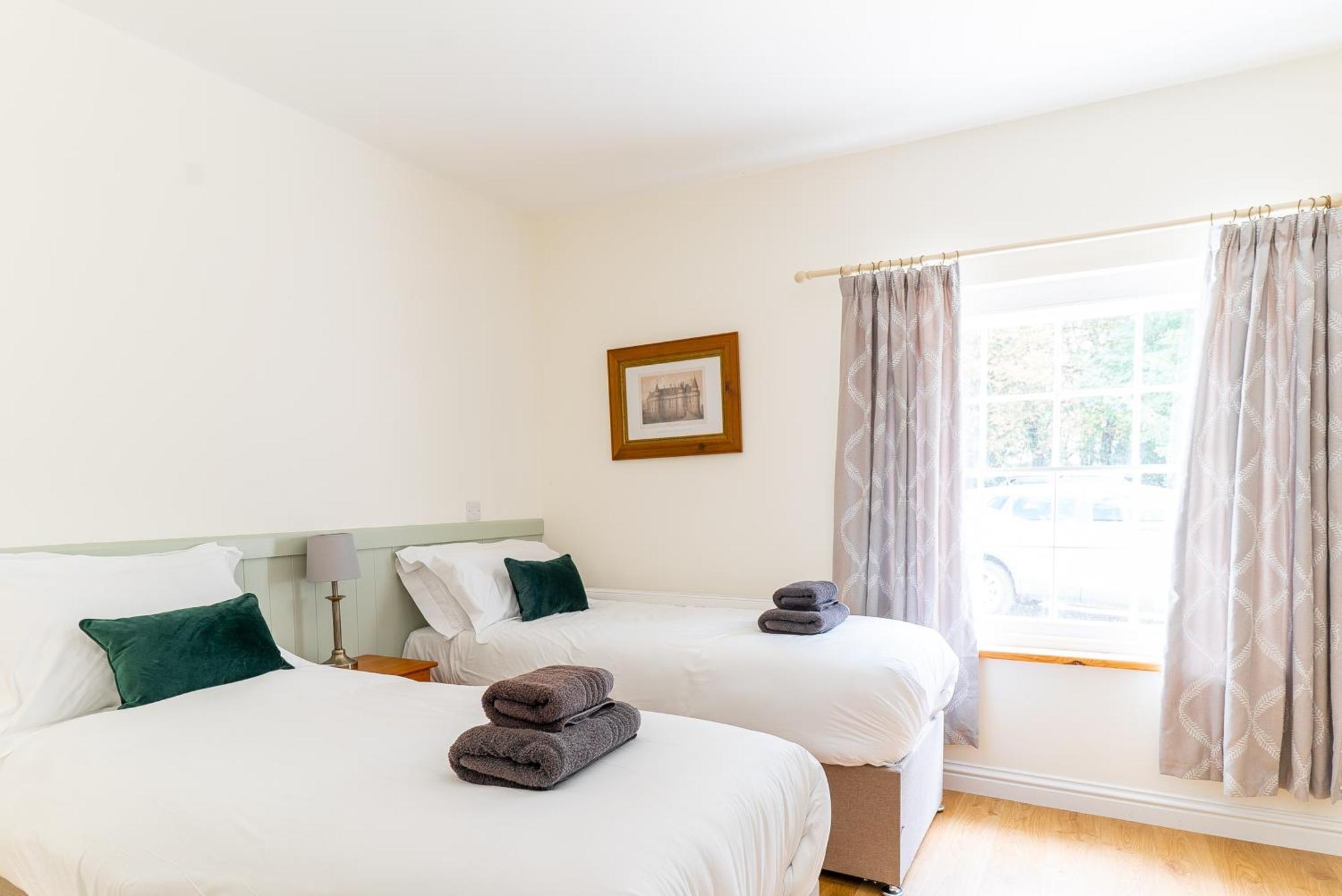 Holyland House - Greenacres Estates Lamphey المظهر الخارجي الصورة